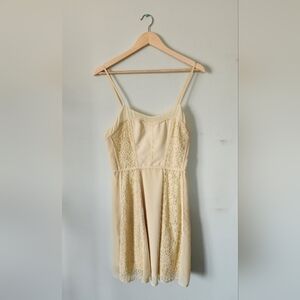 Lauren Conrad Pale Yellow Lace Spaghetti Strap Dress Sz 8